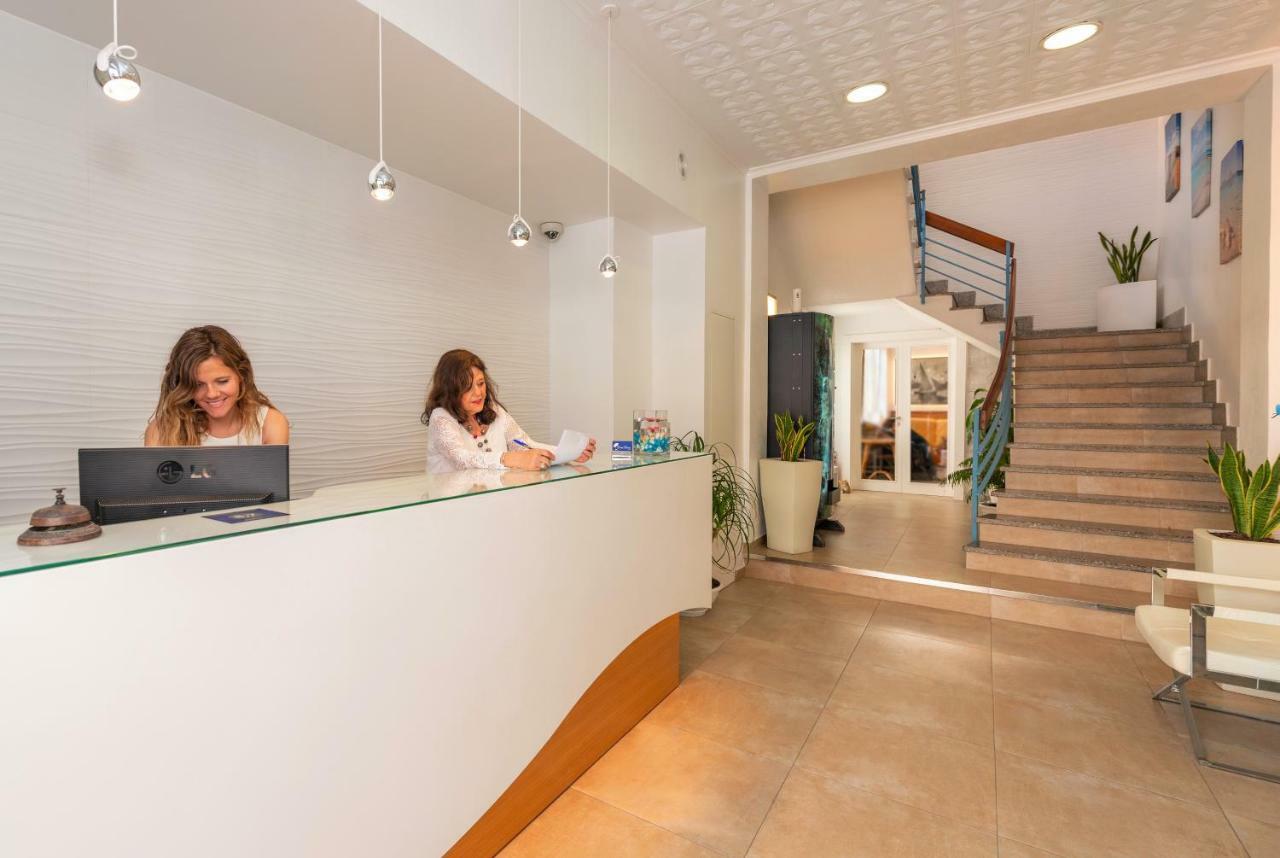 Hostal Pitiusa Ibiza Town Exterior photo